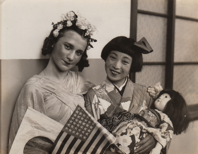 beatephoto13 beate at american japanese festival in 1938