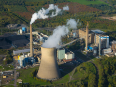 Moselle (57), Saint Avold, vue aerienne de la Centrale elec­trique au char­bon Emile Huchet exploi­tee par GazelEnergie et la tranche 6 en fonctionnement